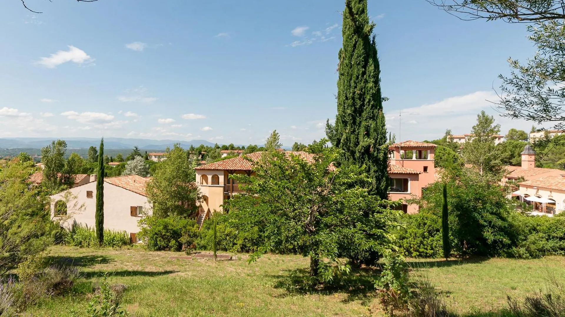 *** Üdülőpark Village Pierre & Vacances Le Rouret Grospierres Franciaország